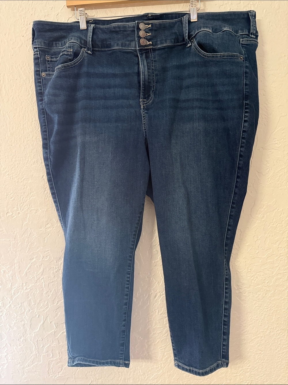 torrid Dark Indigo Super Stretch  28S